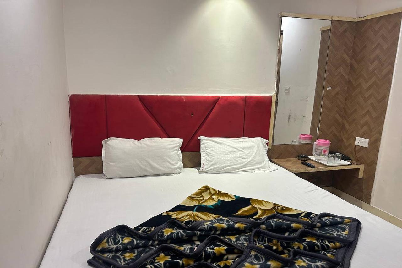 Shree Lodge Near New Delhi Railway Station, Paharganj Kültér fotó