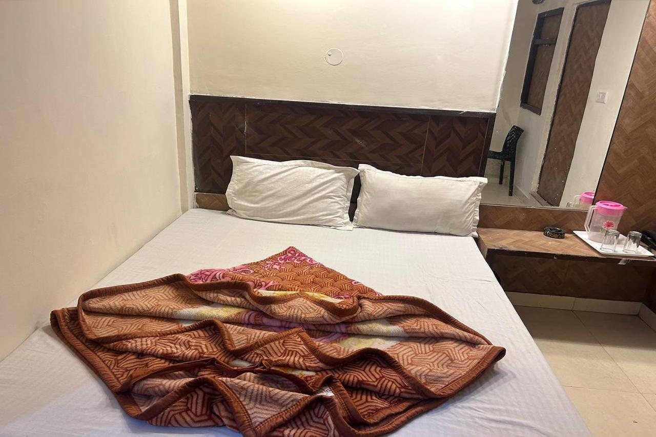 Shree Lodge Near New Delhi Railway Station, Paharganj Kültér fotó